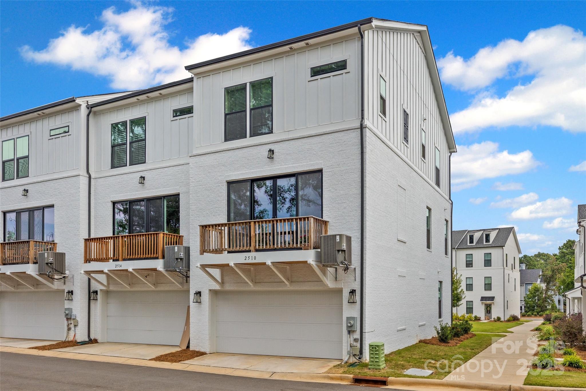 The Townes of Cotswold - Residential