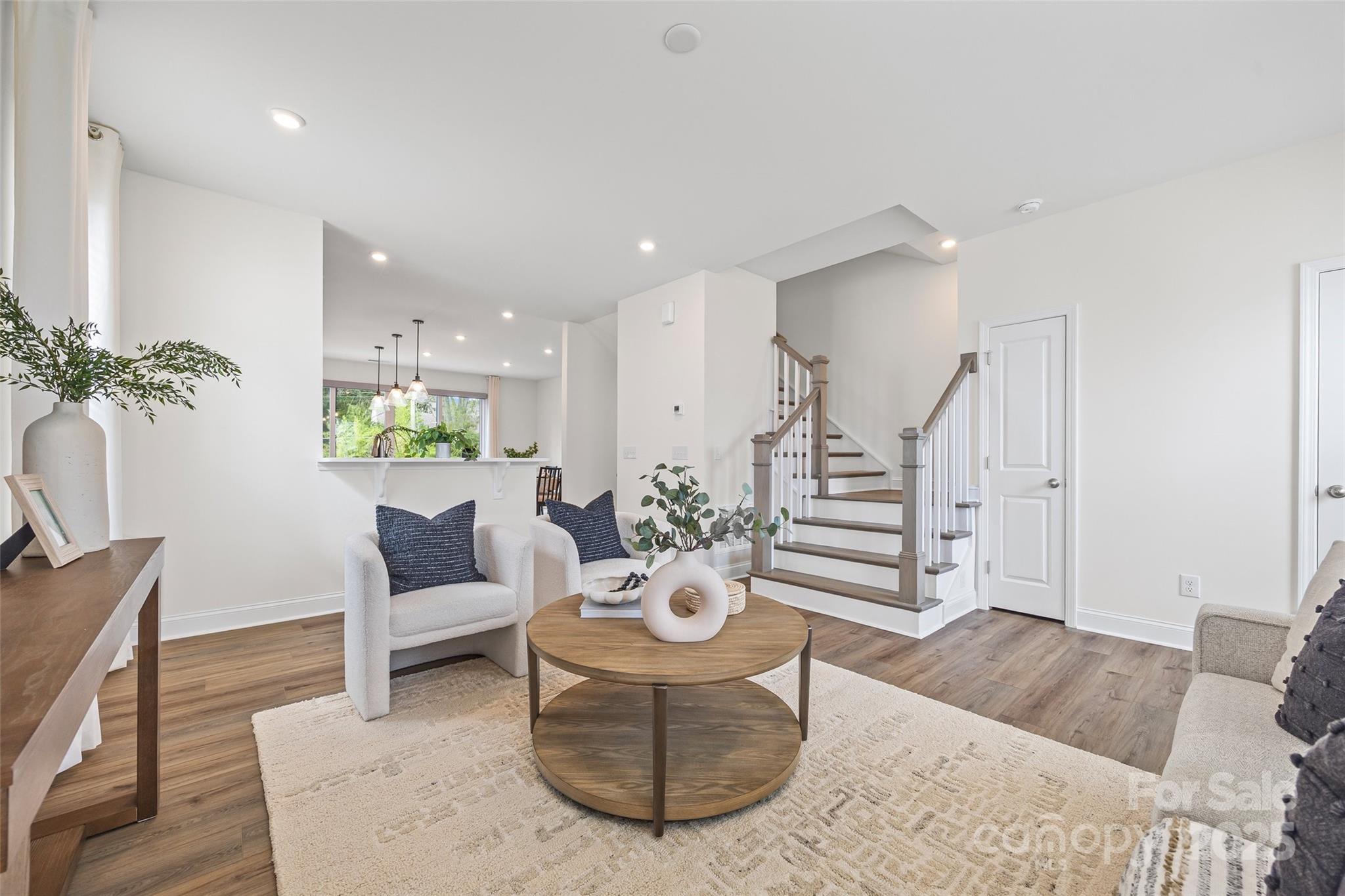 The Townes of Cotswold - Residential