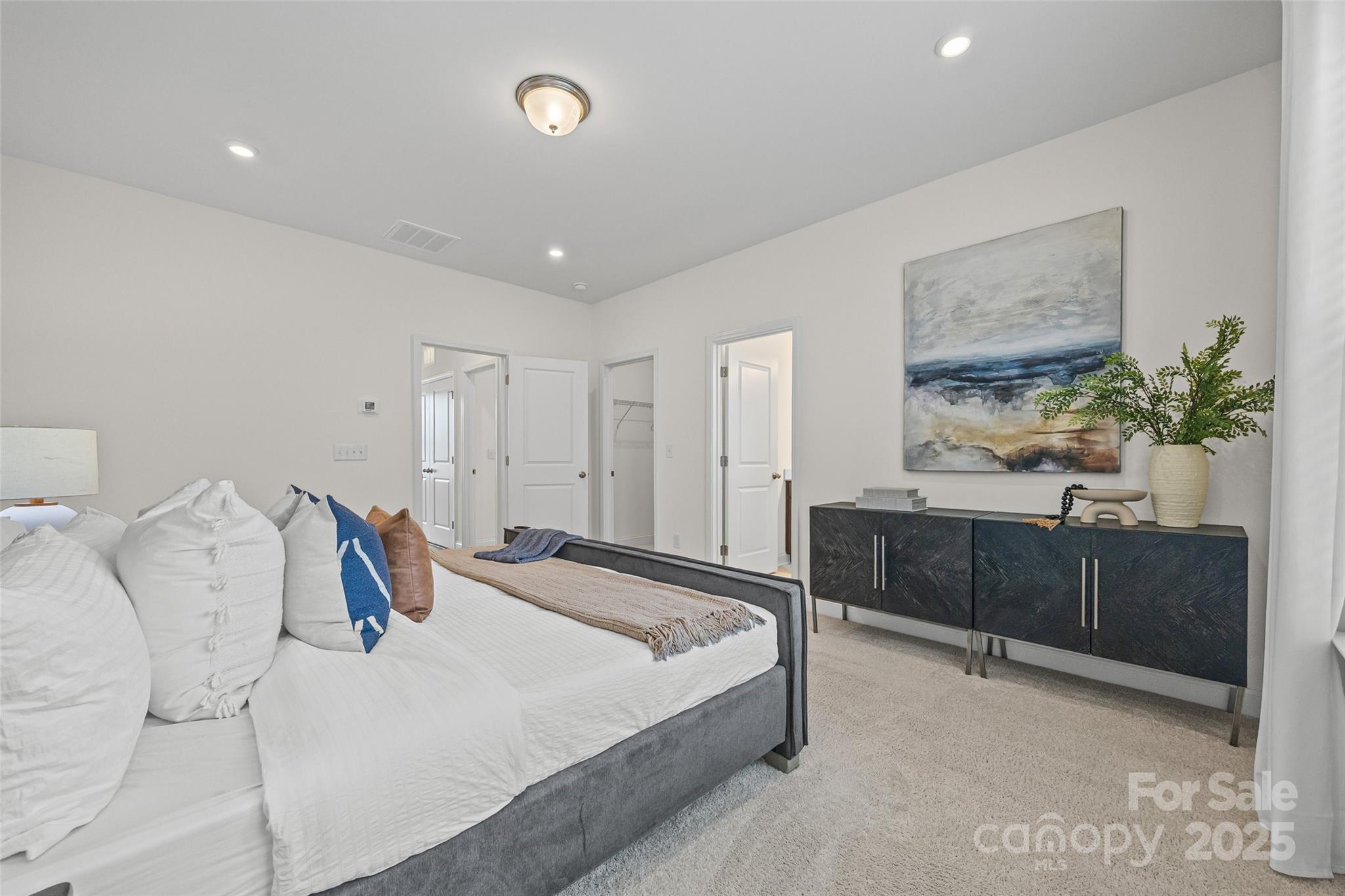 The Townes of Cotswold - Residential