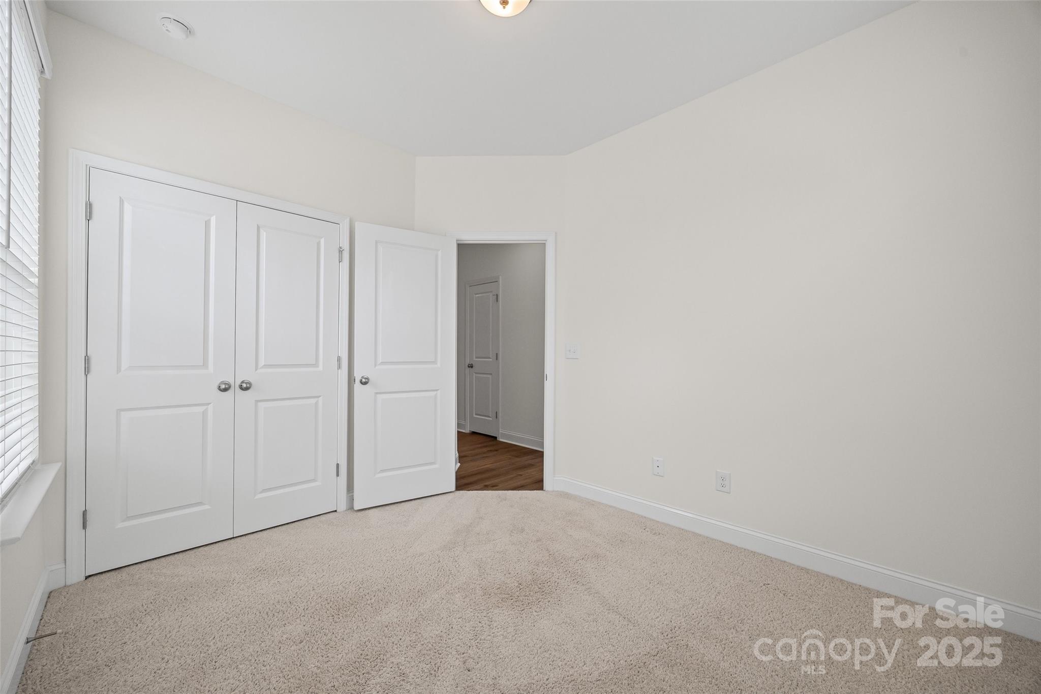 The Townes of Cotswold - Residential