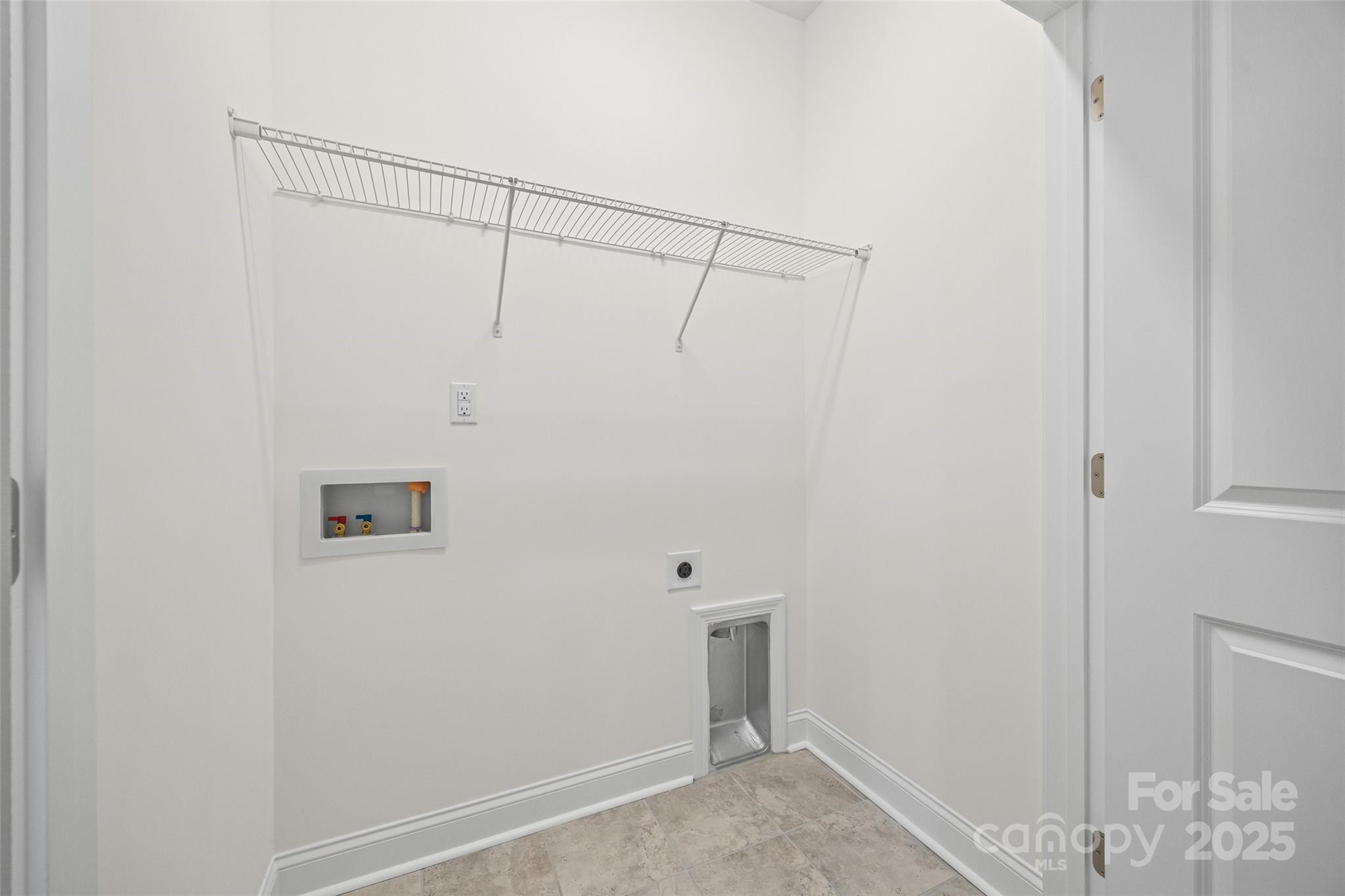 The Townes of Cotswold - Residential