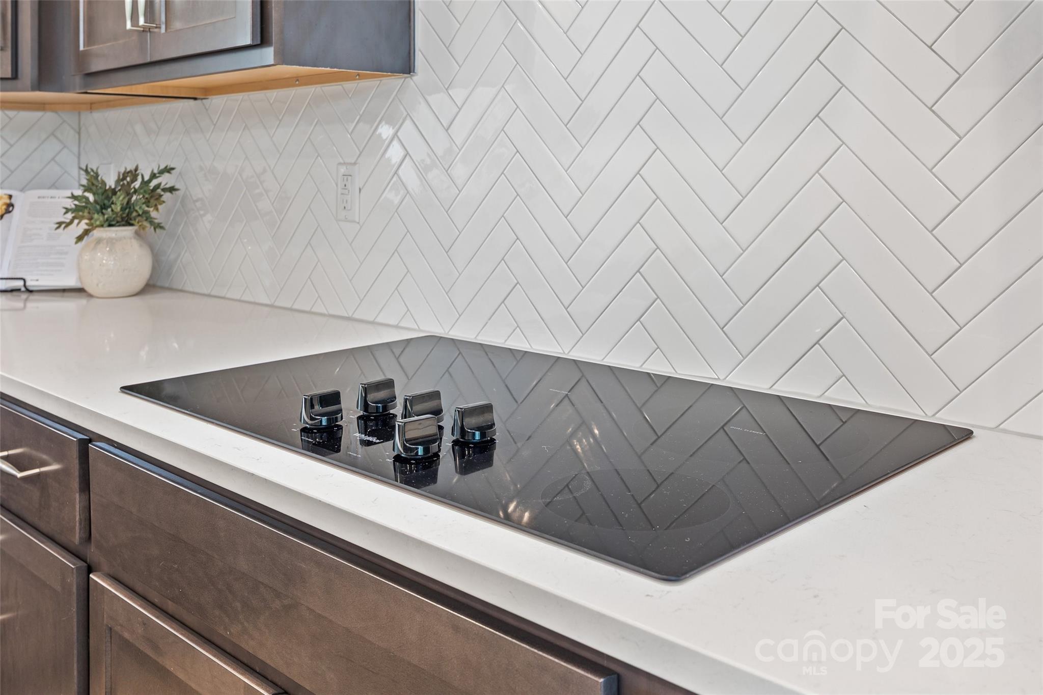 The Townes of Cotswold - Residential