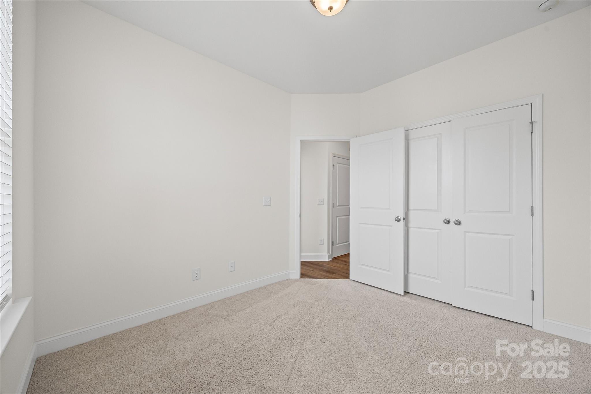 The Townes of Cotswold - Residential