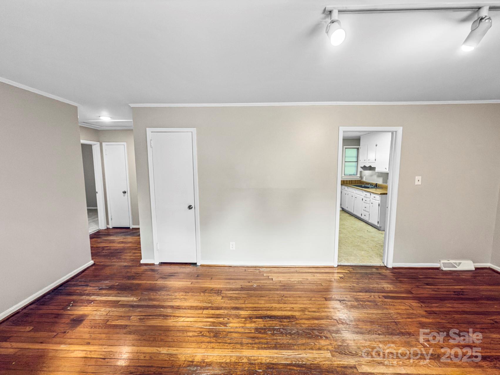 3014 Marlborough Road