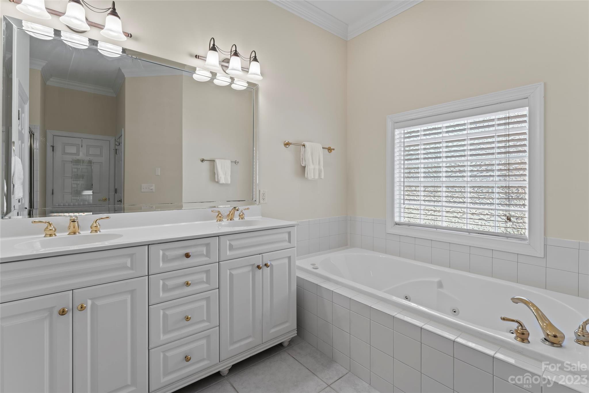 Laurel Creek - Residential