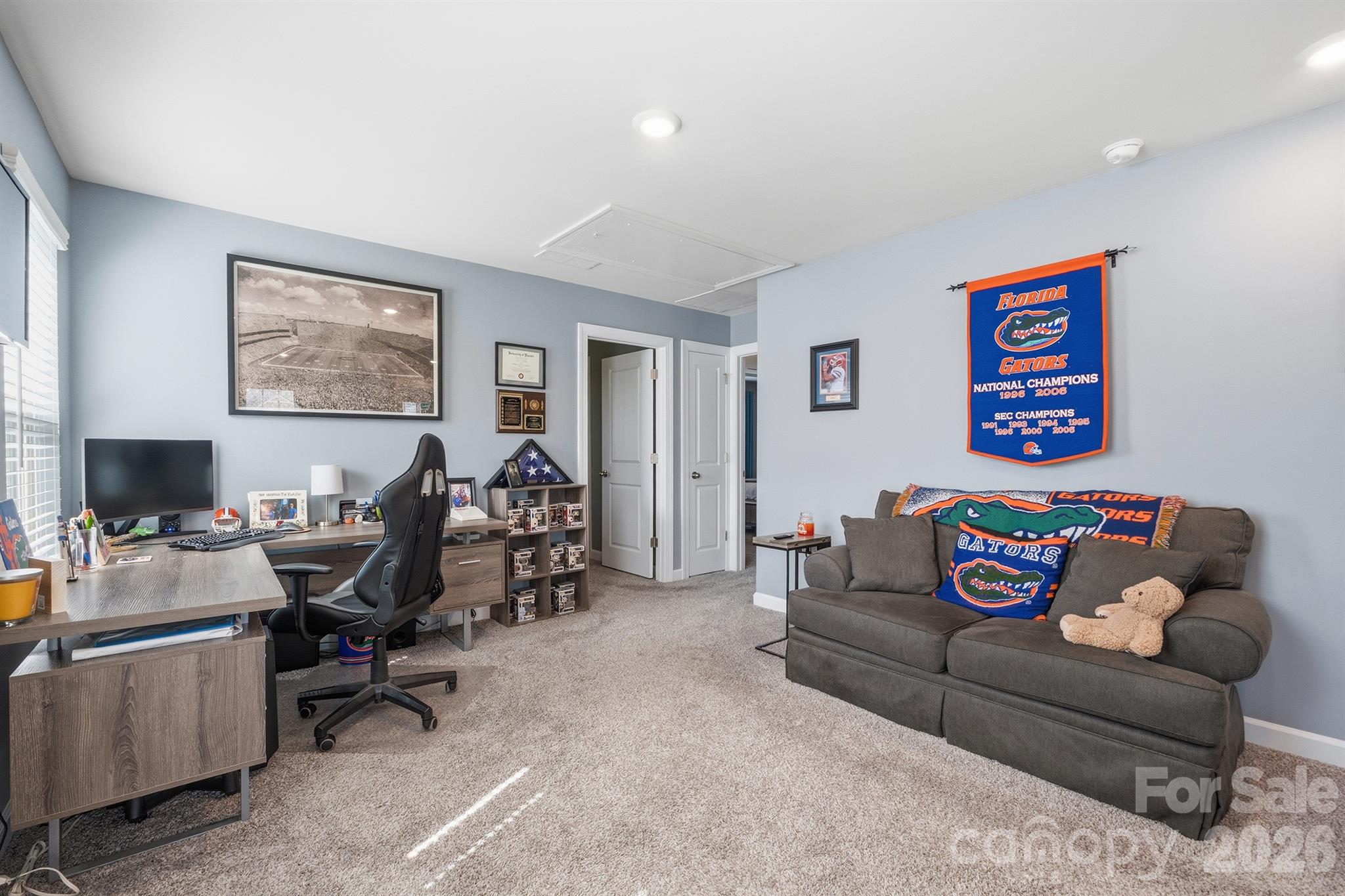 Larkhaven Hills - Residential