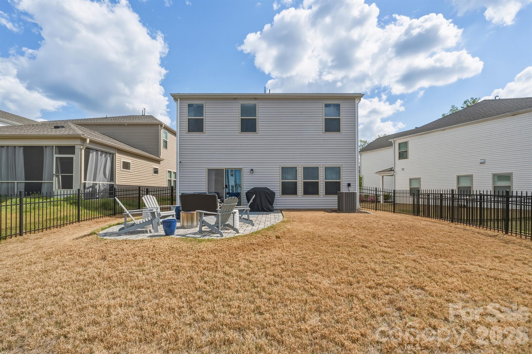 Larkhaven Hills - Residential