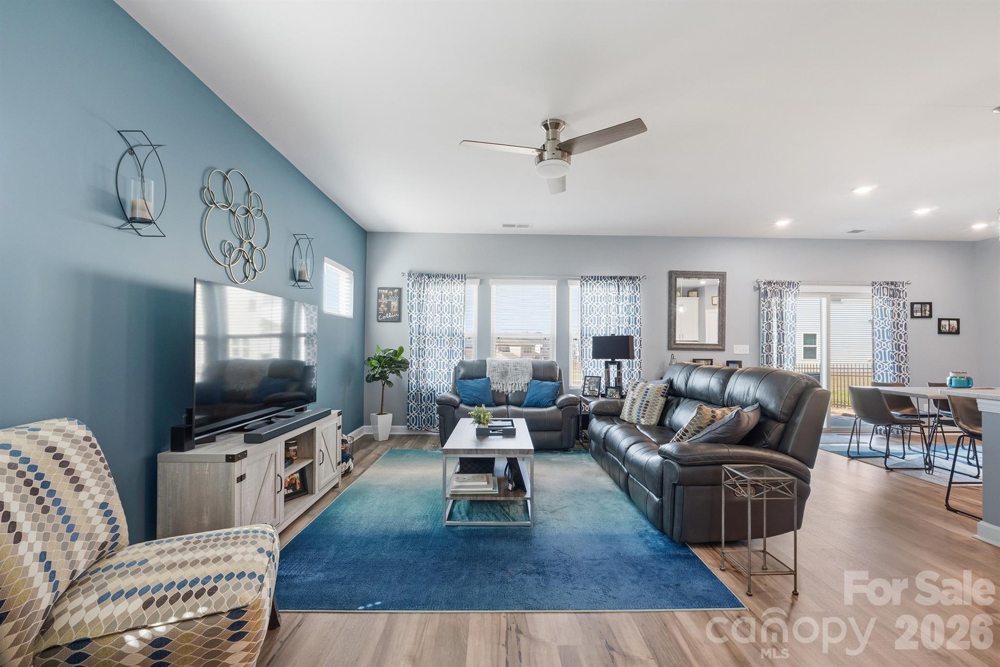 Larkhaven Hills - Residential