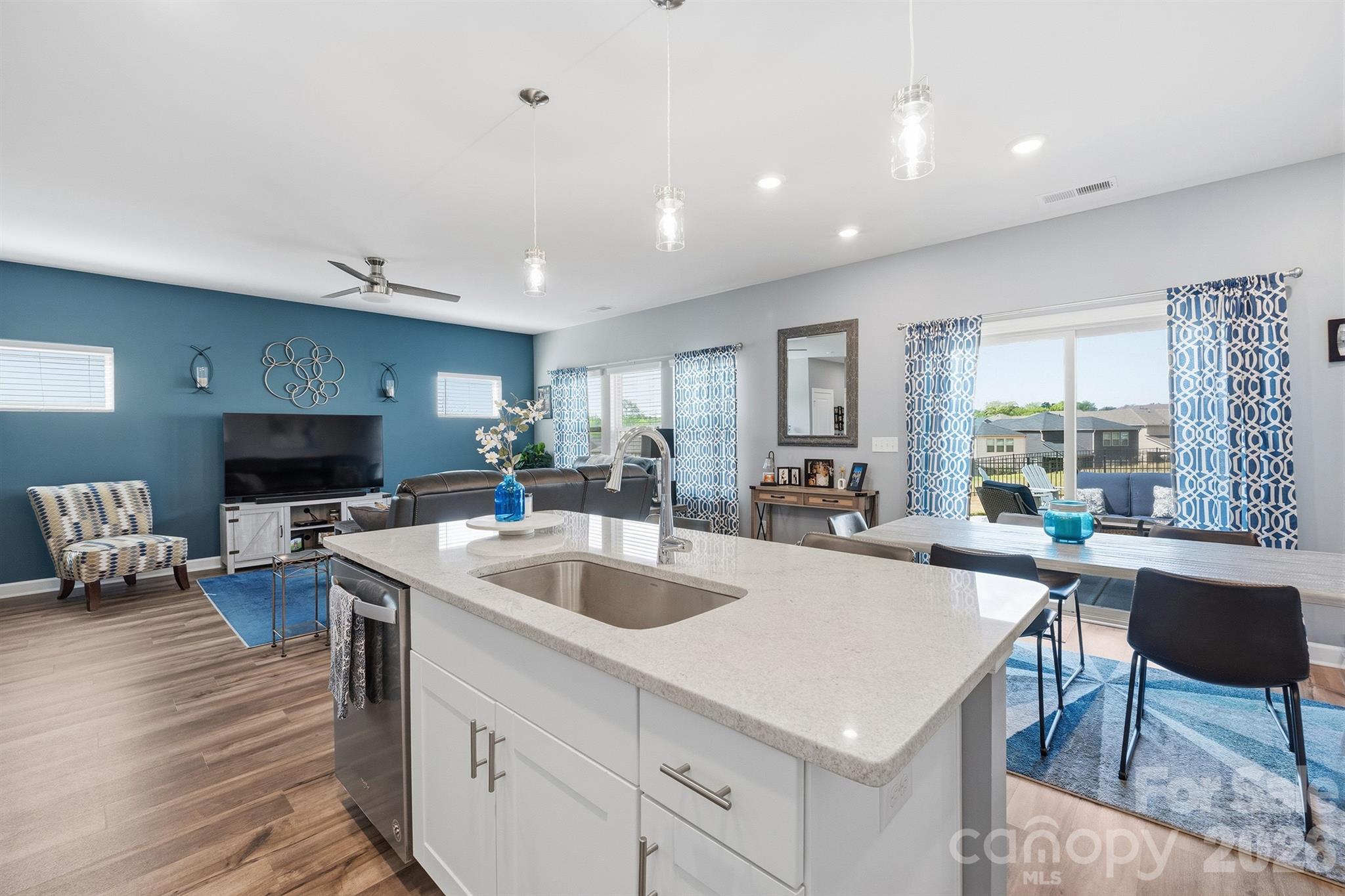 Larkhaven Hills - Residential