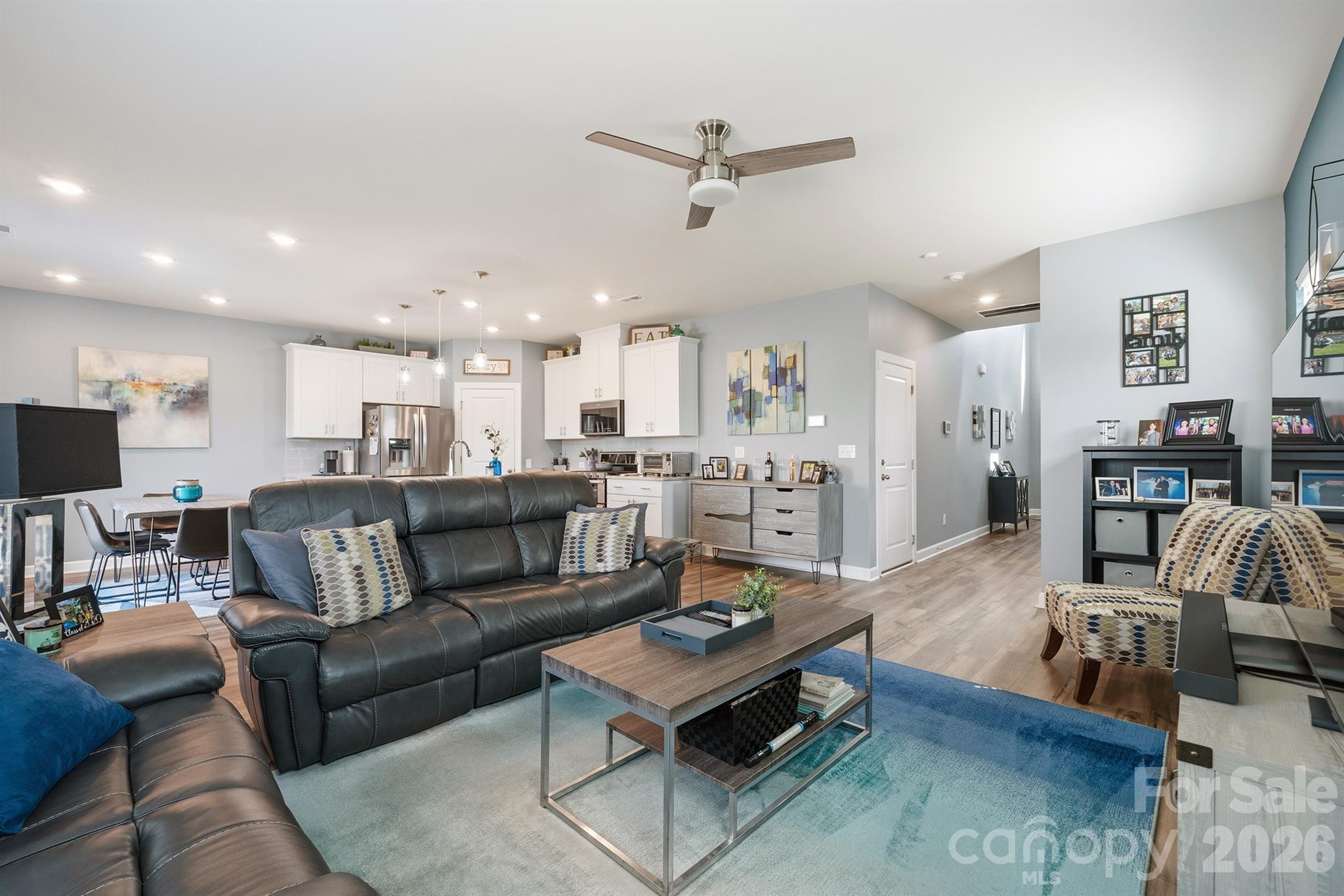 Larkhaven Hills - Residential