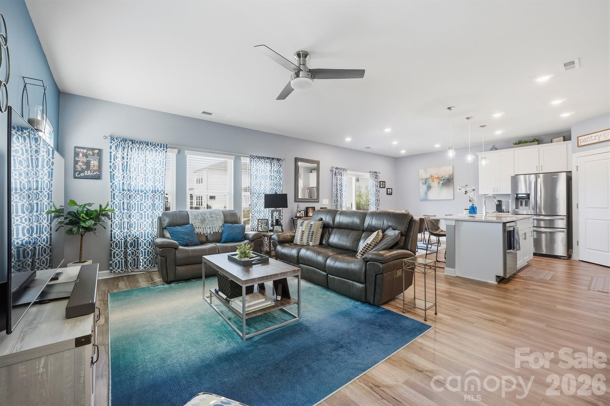 Larkhaven Hills - Residential