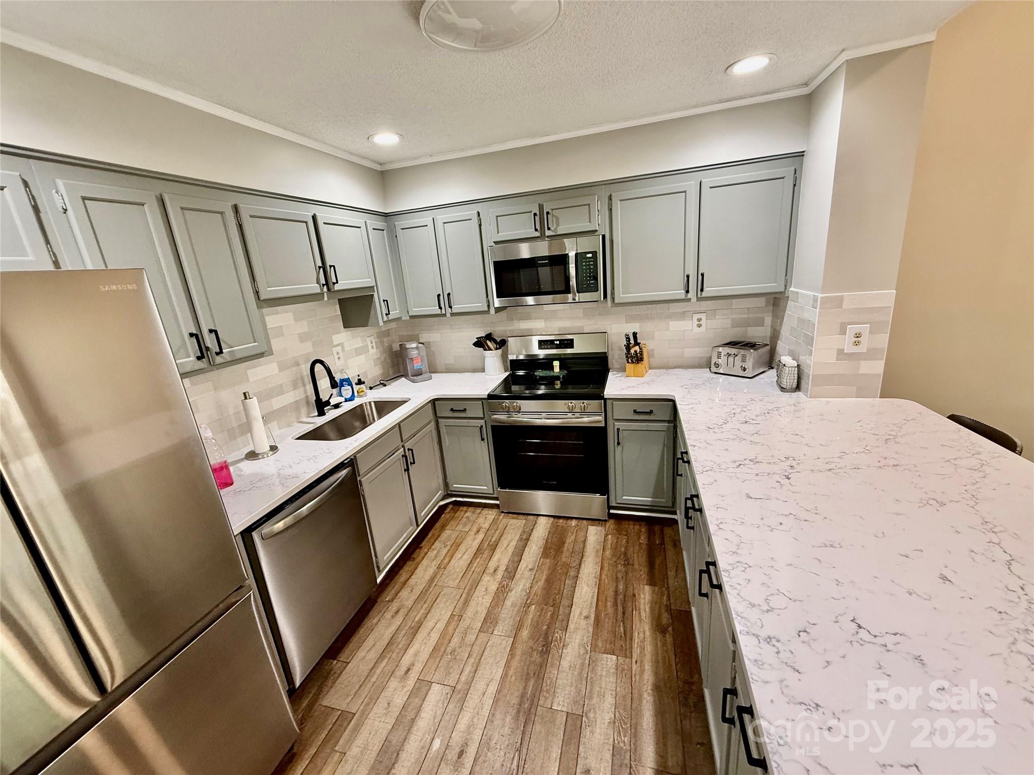 Rumbling Bald on Lake Lure - Residential