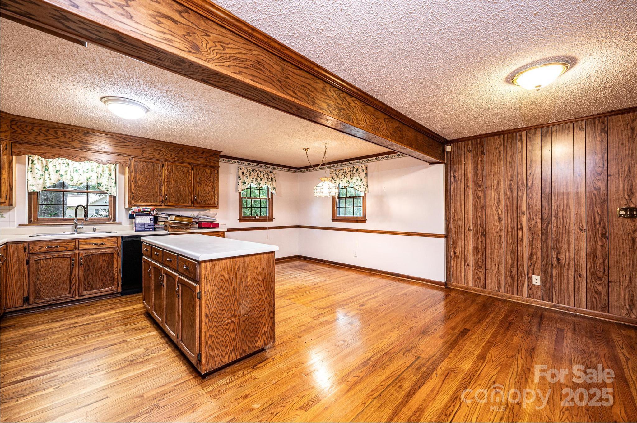 Woodland Oaks - Residential