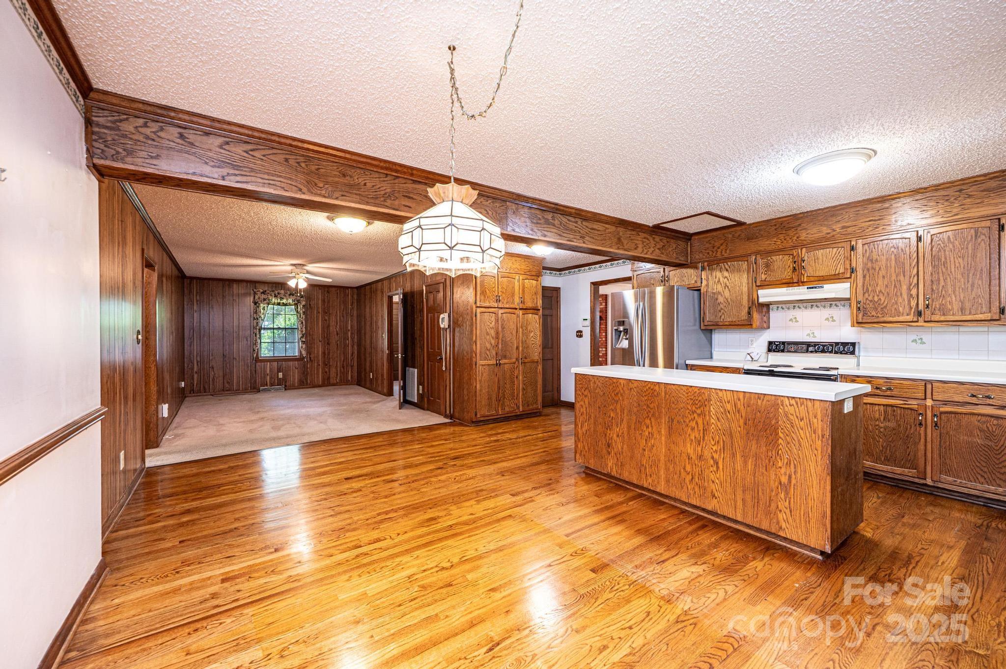 Woodland Oaks - Residential