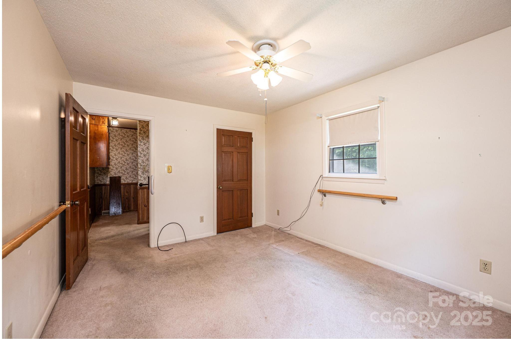 Woodland Oaks - Residential