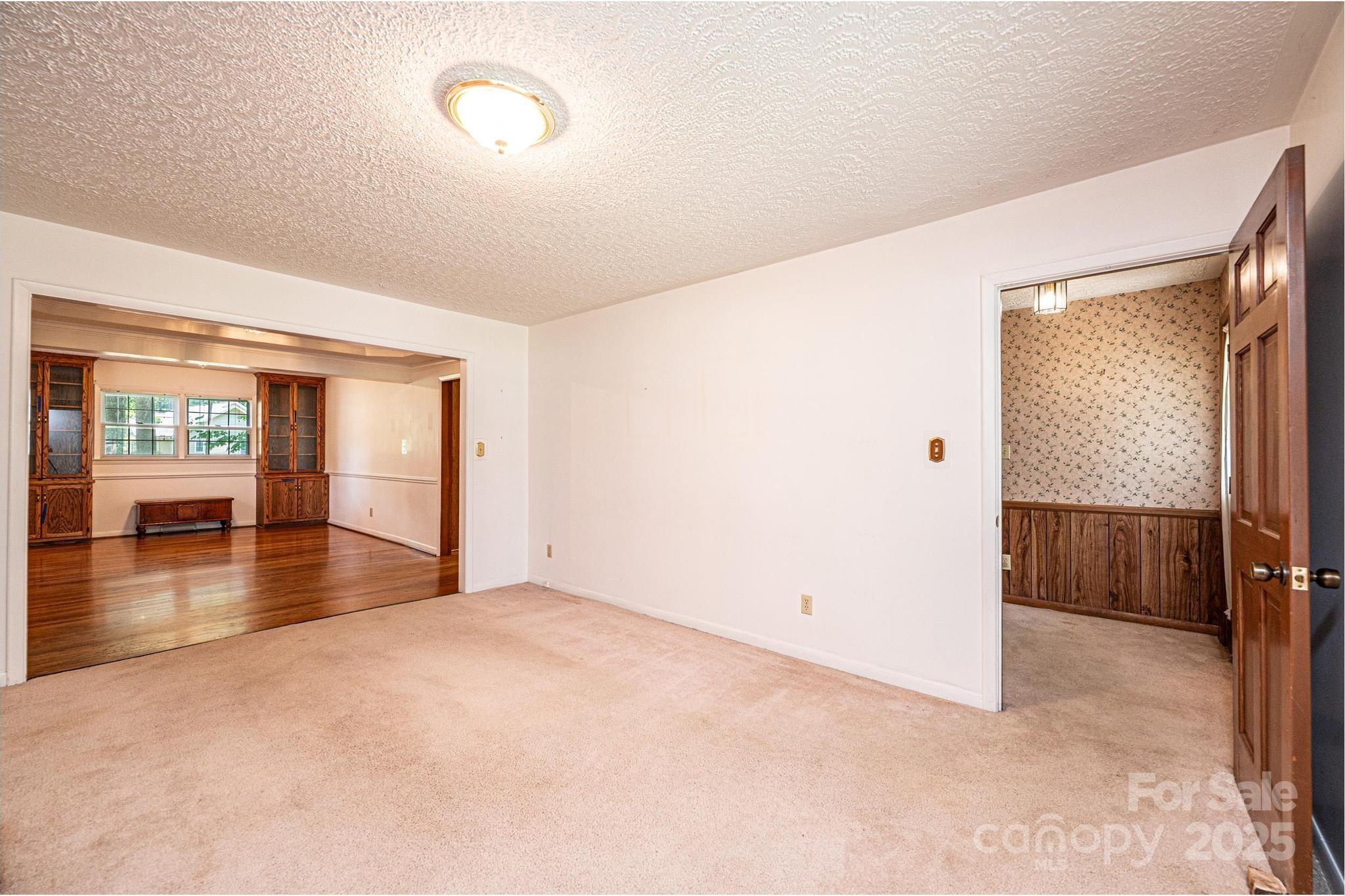 Woodland Oaks - Residential