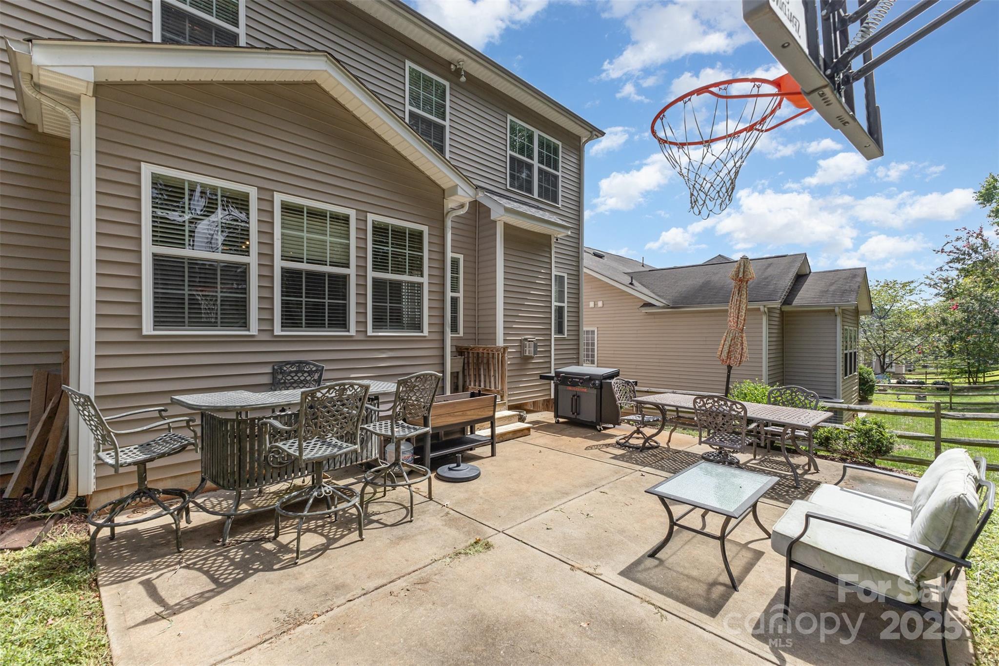 Macaulay - Residential