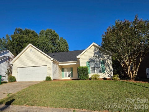 Photo of 7515 Starvalley Drive, Charlotte, NC 28210 (MLS # 4413277)