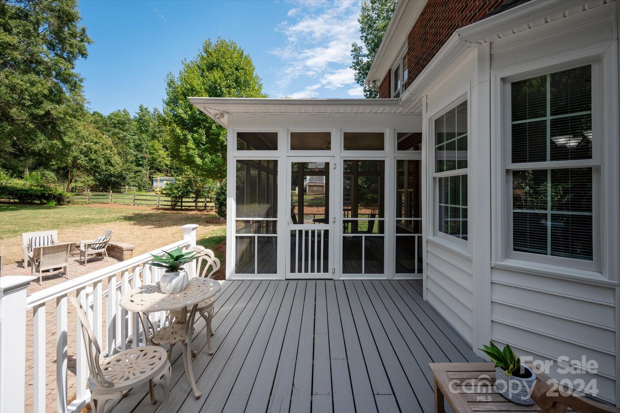 Weddington Woods - Residential