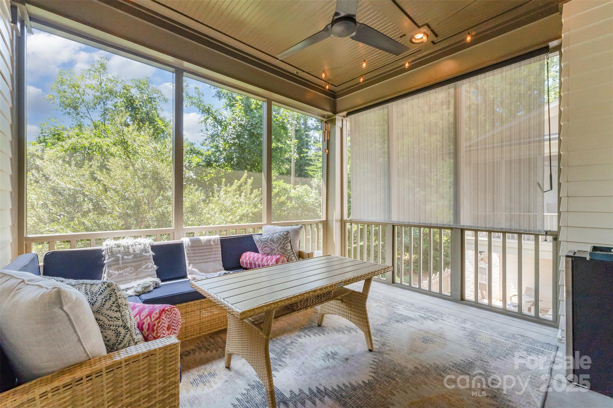 Charlotte, North Carolina 28209, United States, 3 Bedrooms Bedrooms, ,4 BathroomsBathrooms,Residential,Active,198555