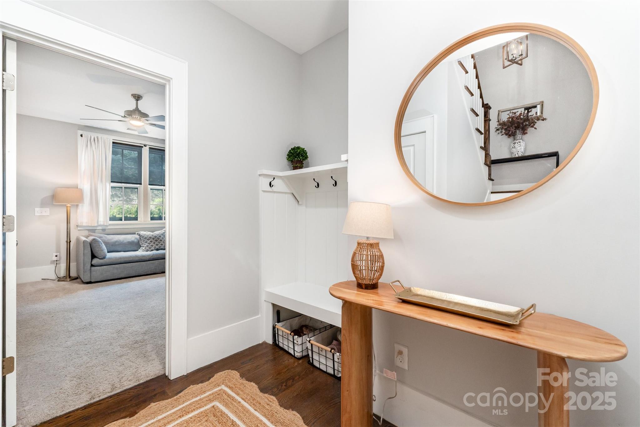 Charlotte, North Carolina 28209, United States, 3 Bedrooms Bedrooms, ,4 BathroomsBathrooms,Residential,Active,198555