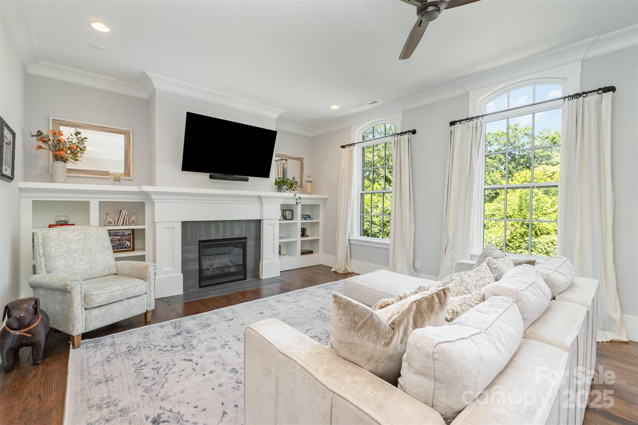 Charlotte, North Carolina 28209, United States, 3 Bedrooms Bedrooms, ,4 BathroomsBathrooms,Residential,Active,198555