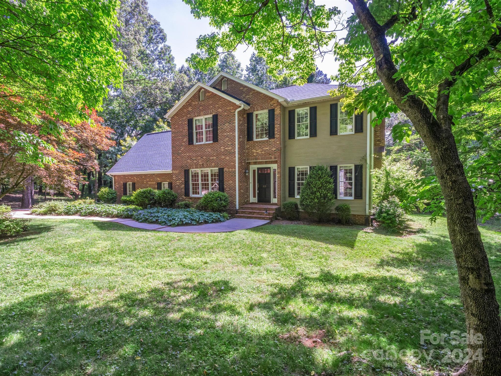 Forest Hills - Residential