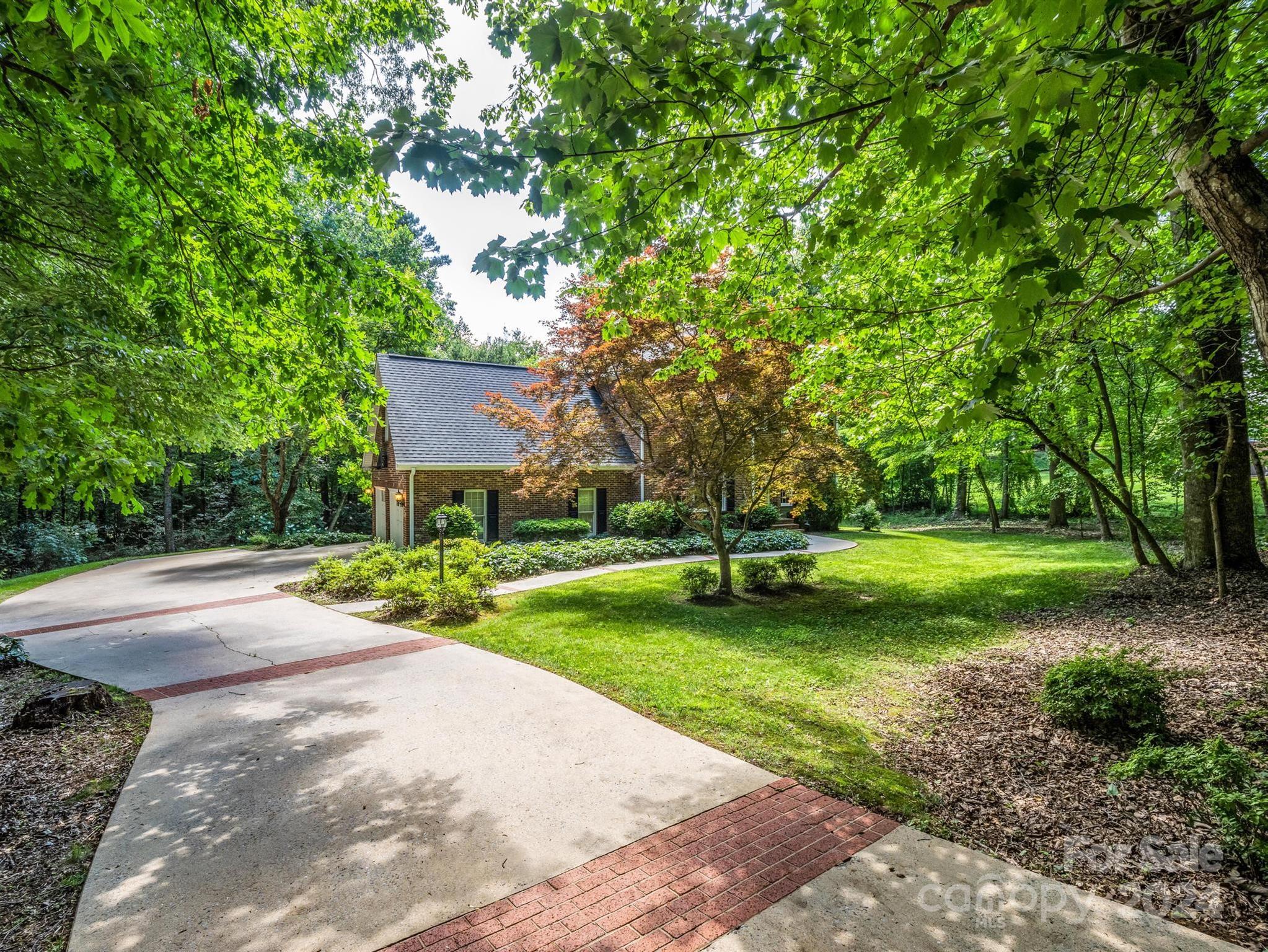 Forest Hills - Residential