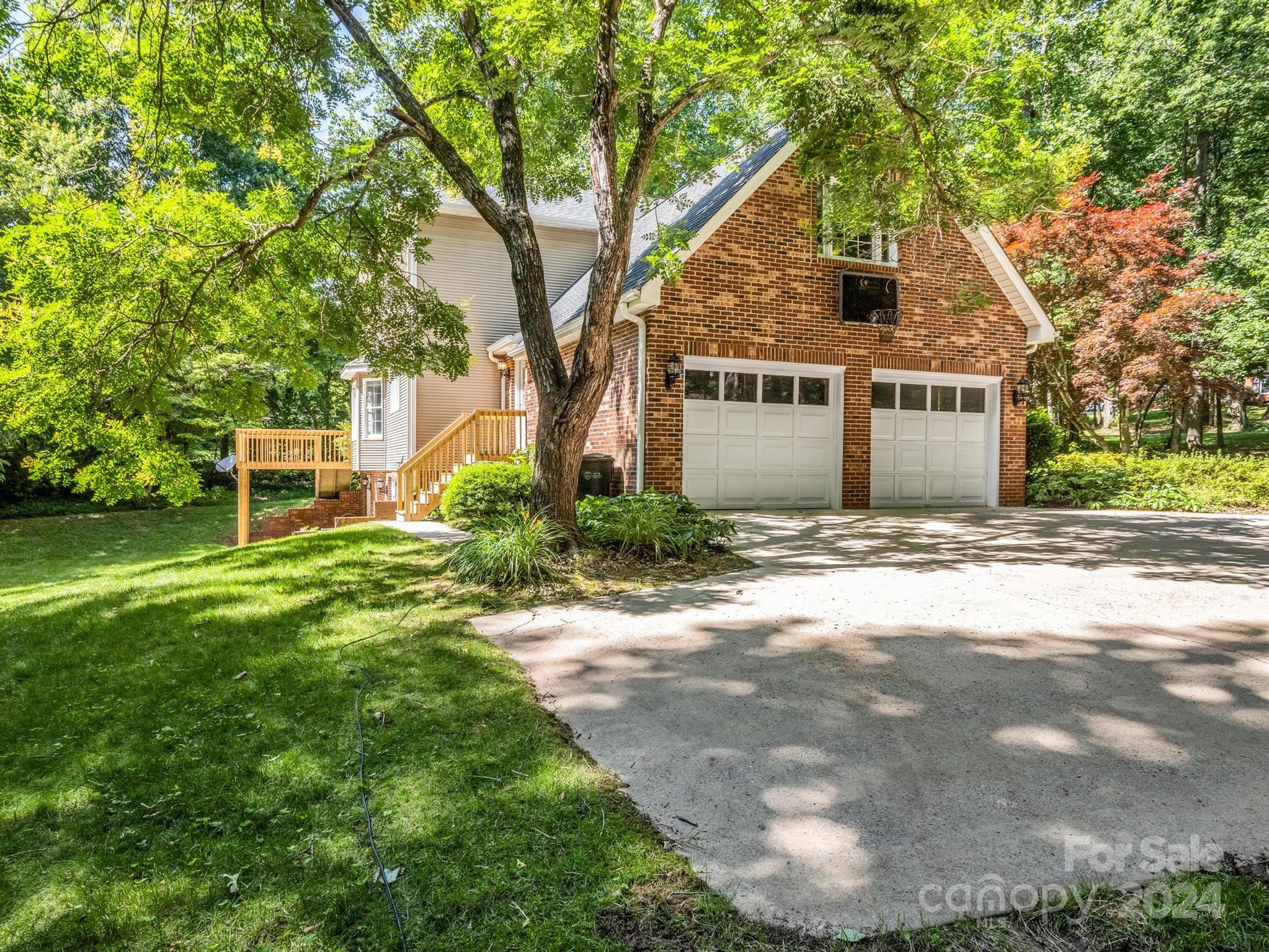 Forest Hills - Residential