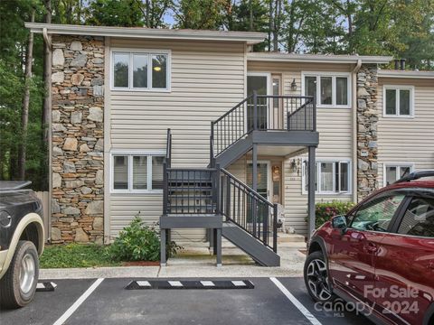 A home in Hendersonville