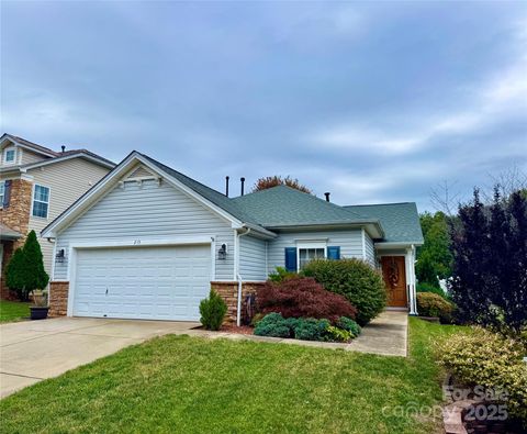 Photo of 215 Tribune Drive, Charlotte, NC 28214 (MLS # 4312464)