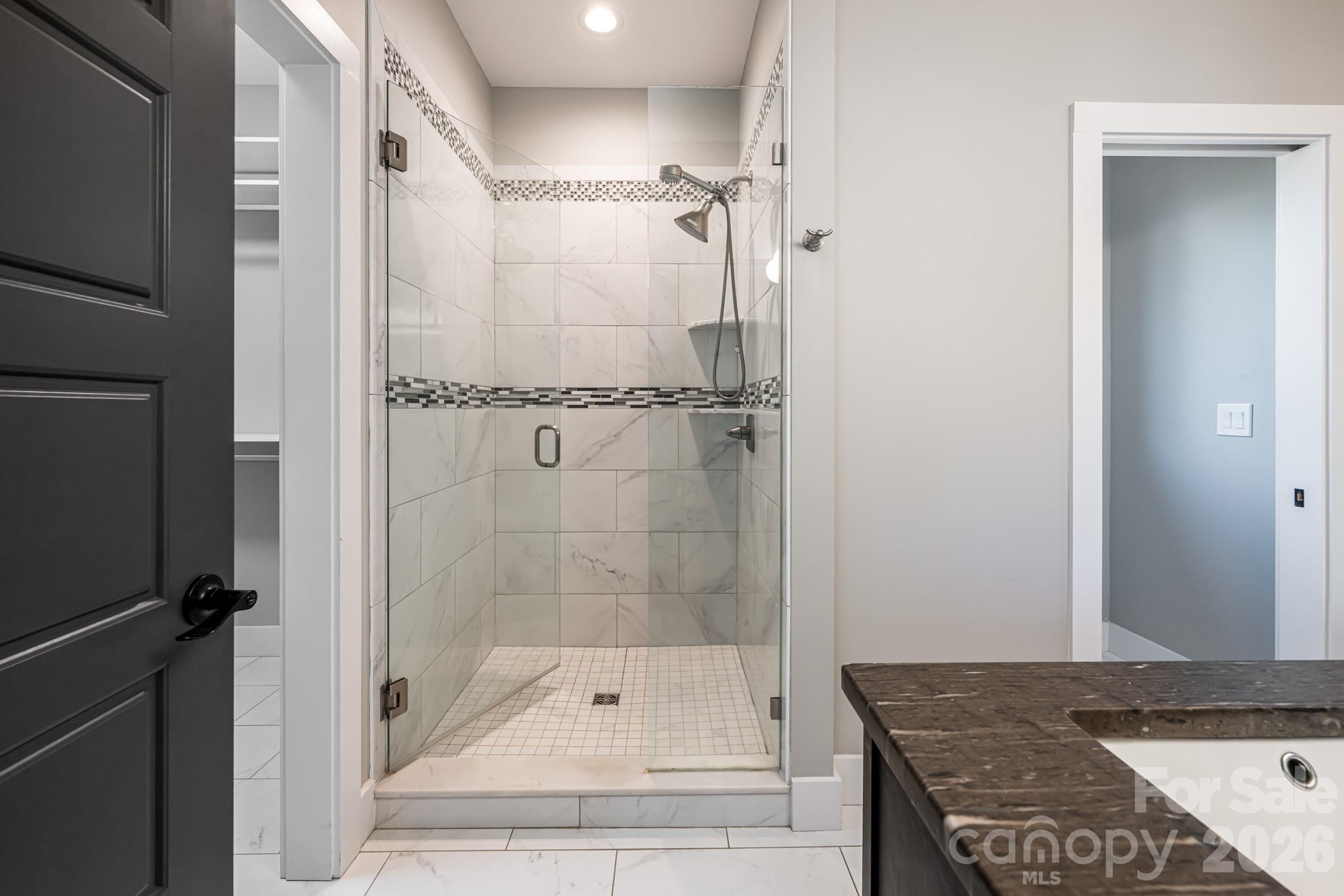 Royal Pines - Residential