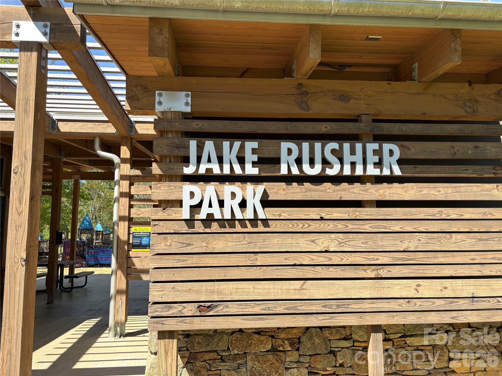 Royal Pines - Residential