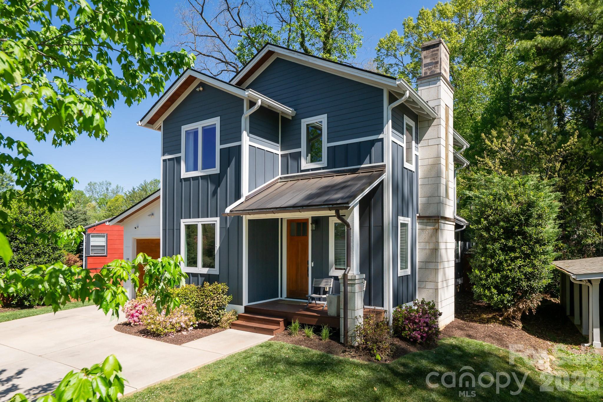 Royal Pines - Residential