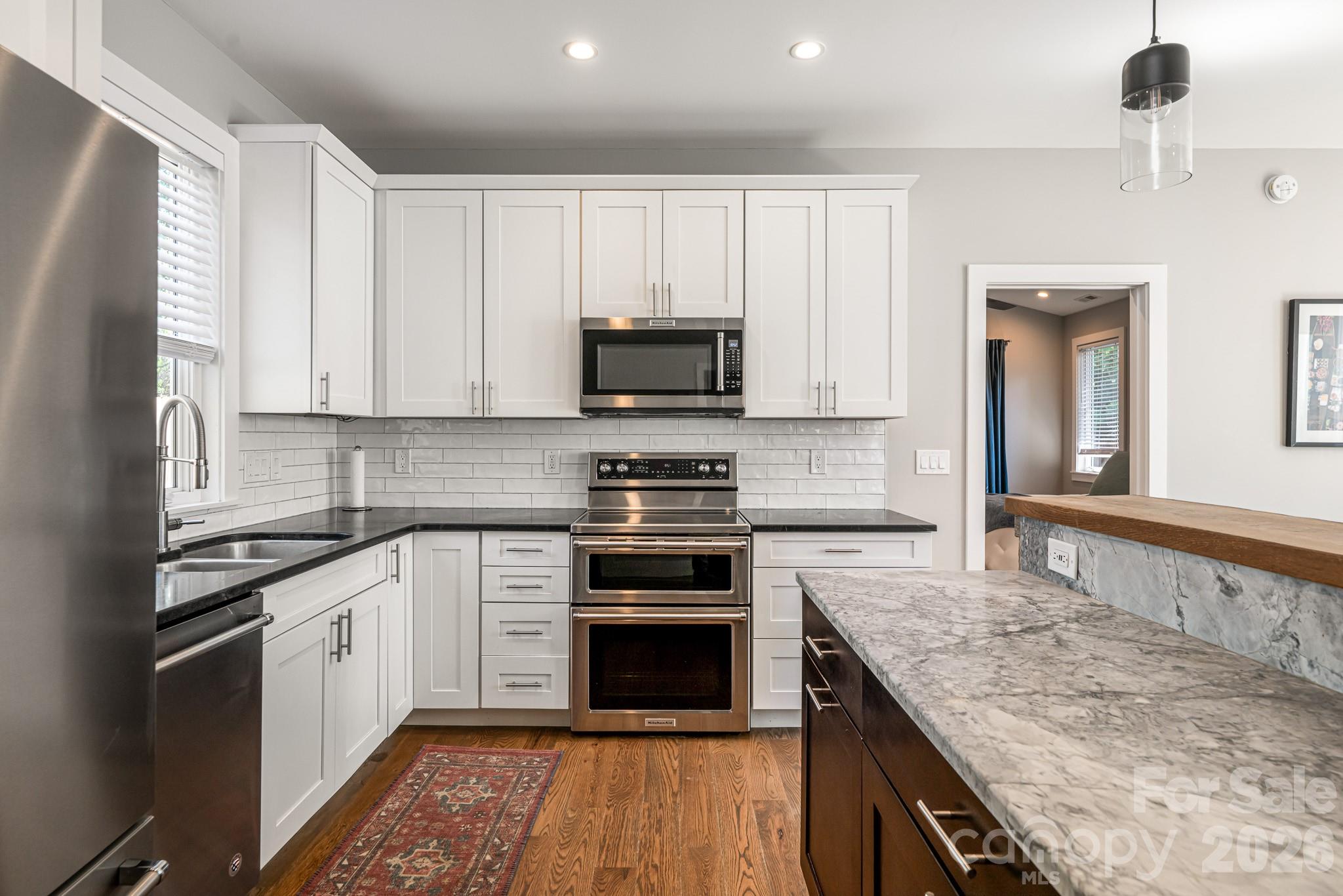 Royal Pines - Residential