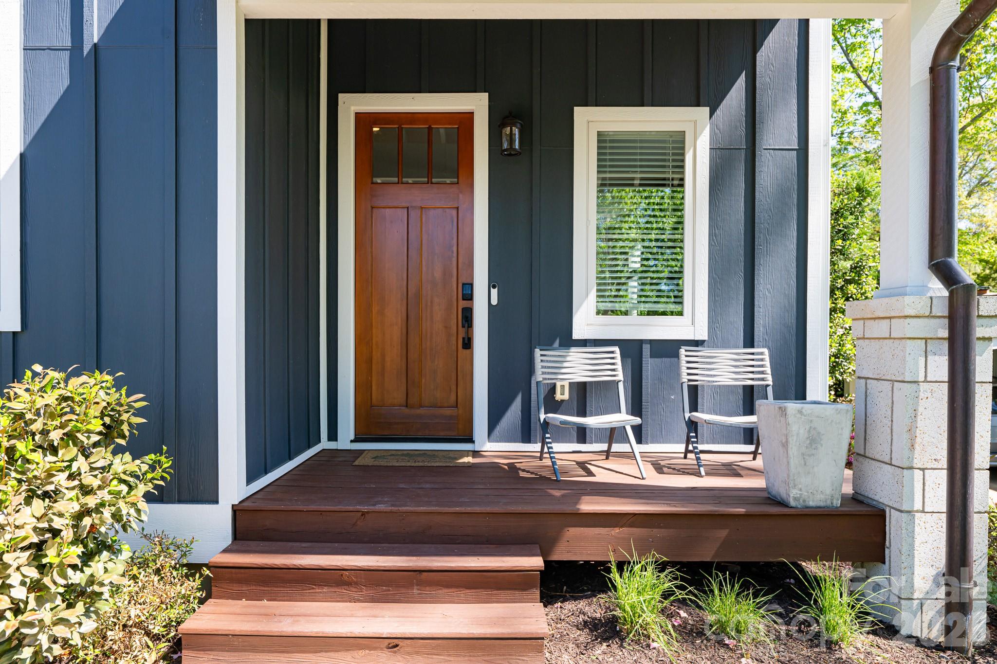 Royal Pines - Residential