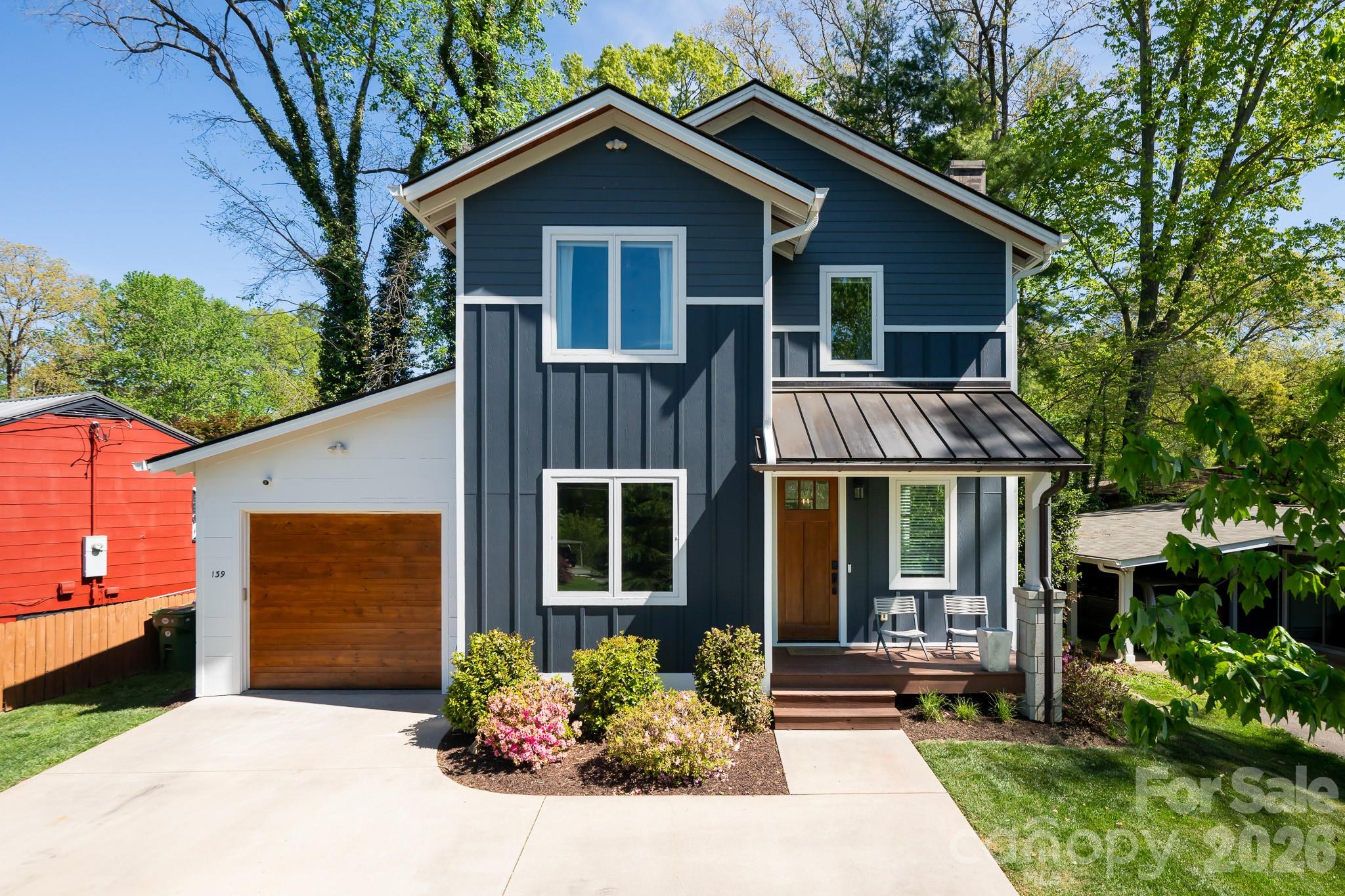 Royal Pines - Residential