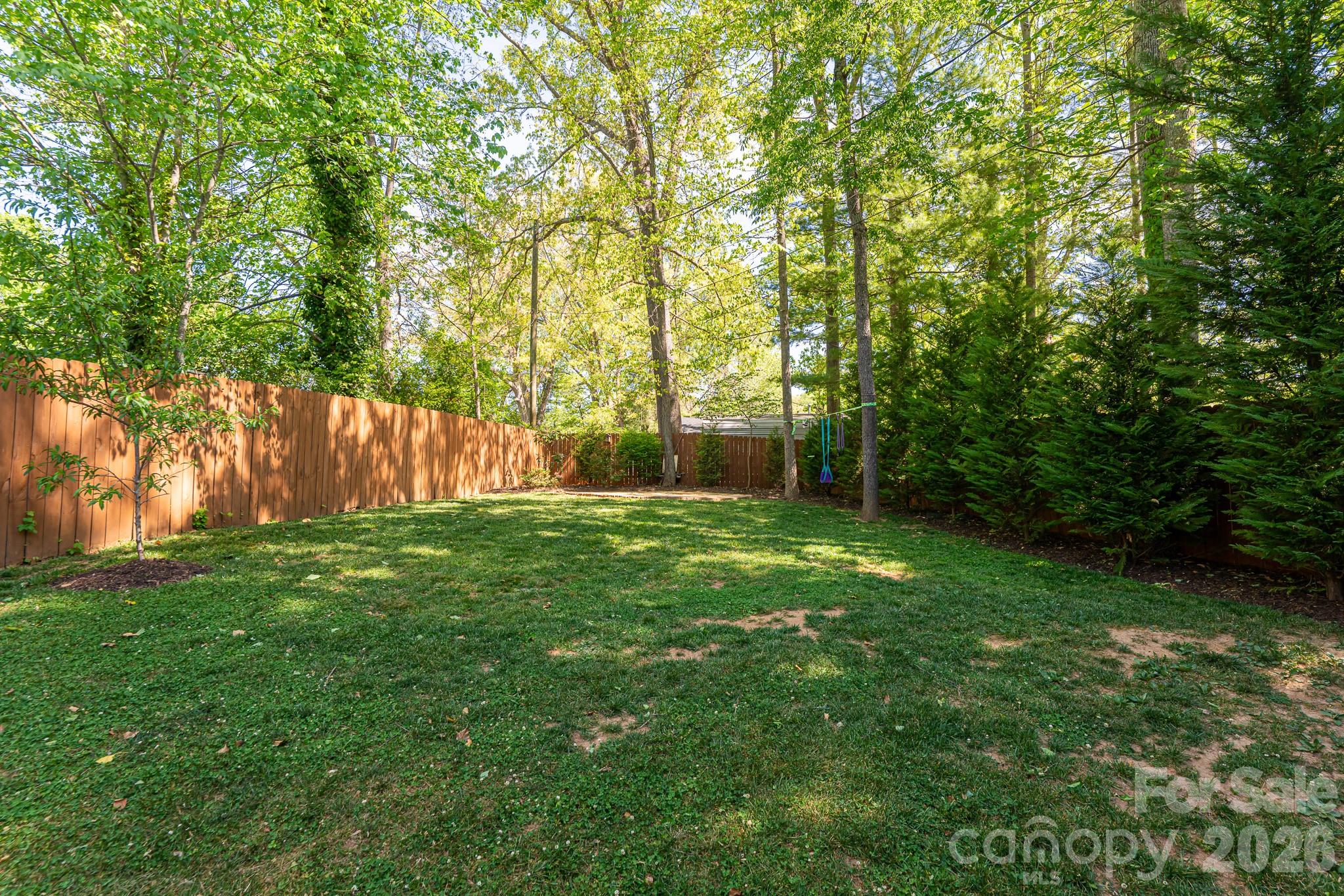 Royal Pines - Residential