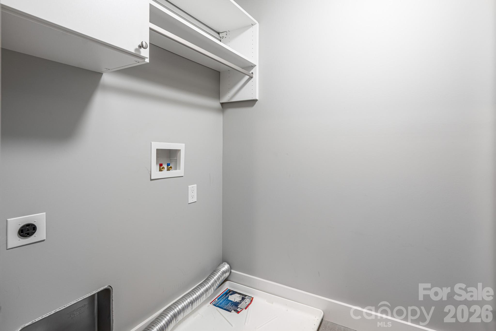 Royal Pines - Residential