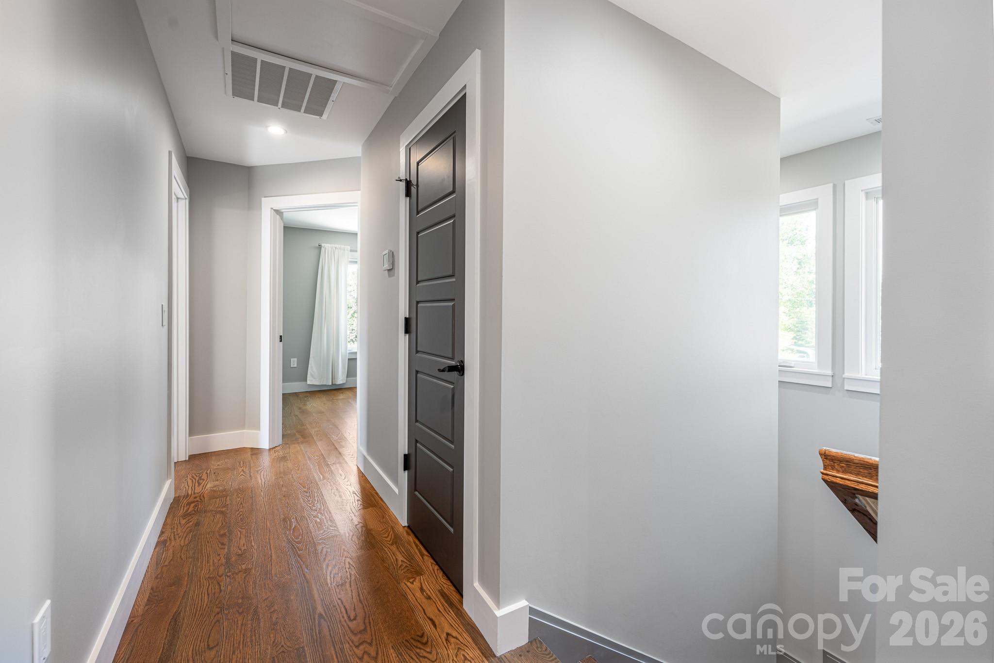 Royal Pines - Residential