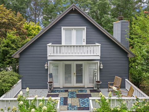 192 Shady Lane Mill Spring NC 28756