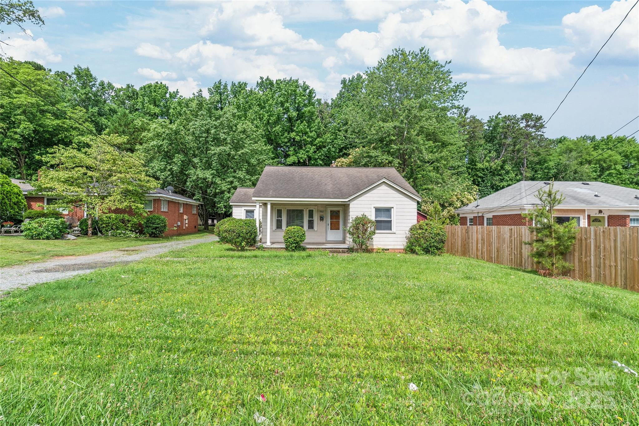 2722 Eastway Drive
