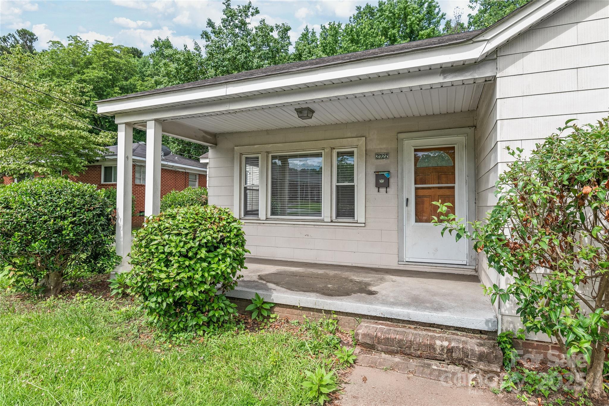 2722 Eastway Drive