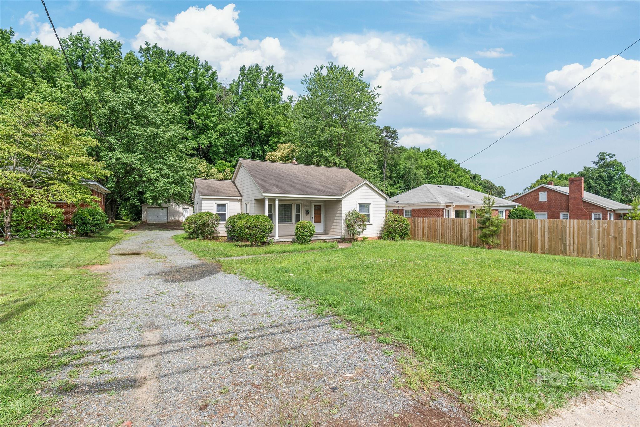 2722 Eastway Drive