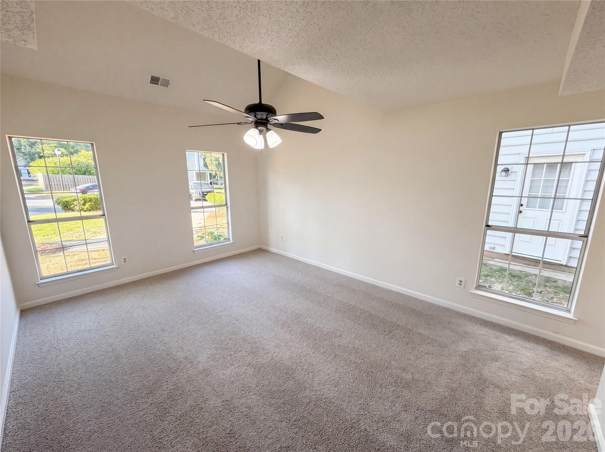 4720 Topsail Court