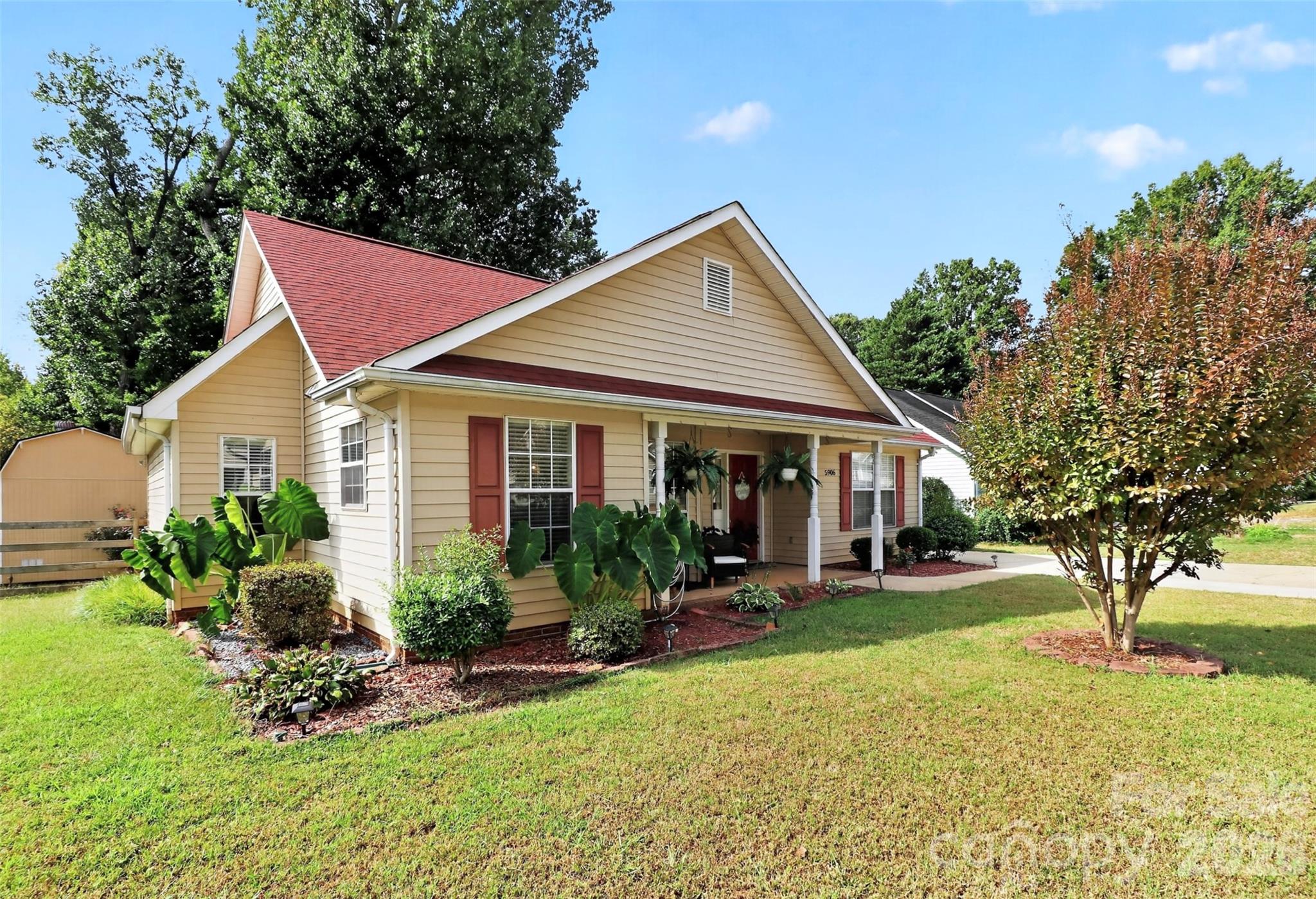 5906 Country Walk Drive