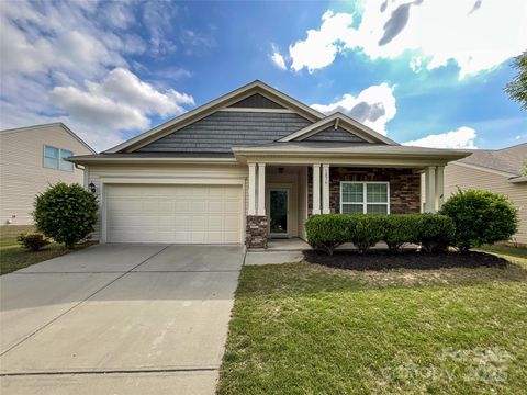 1876 Yellow Daisy Drive Matthews NC 28104