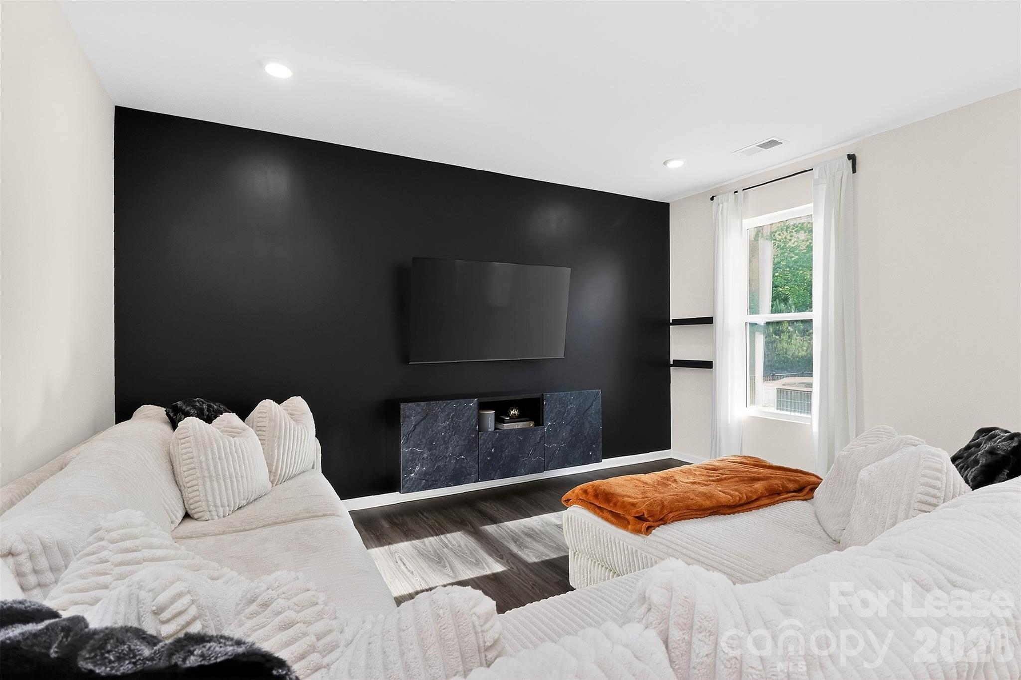 Selwyn Landing - Residential Lease