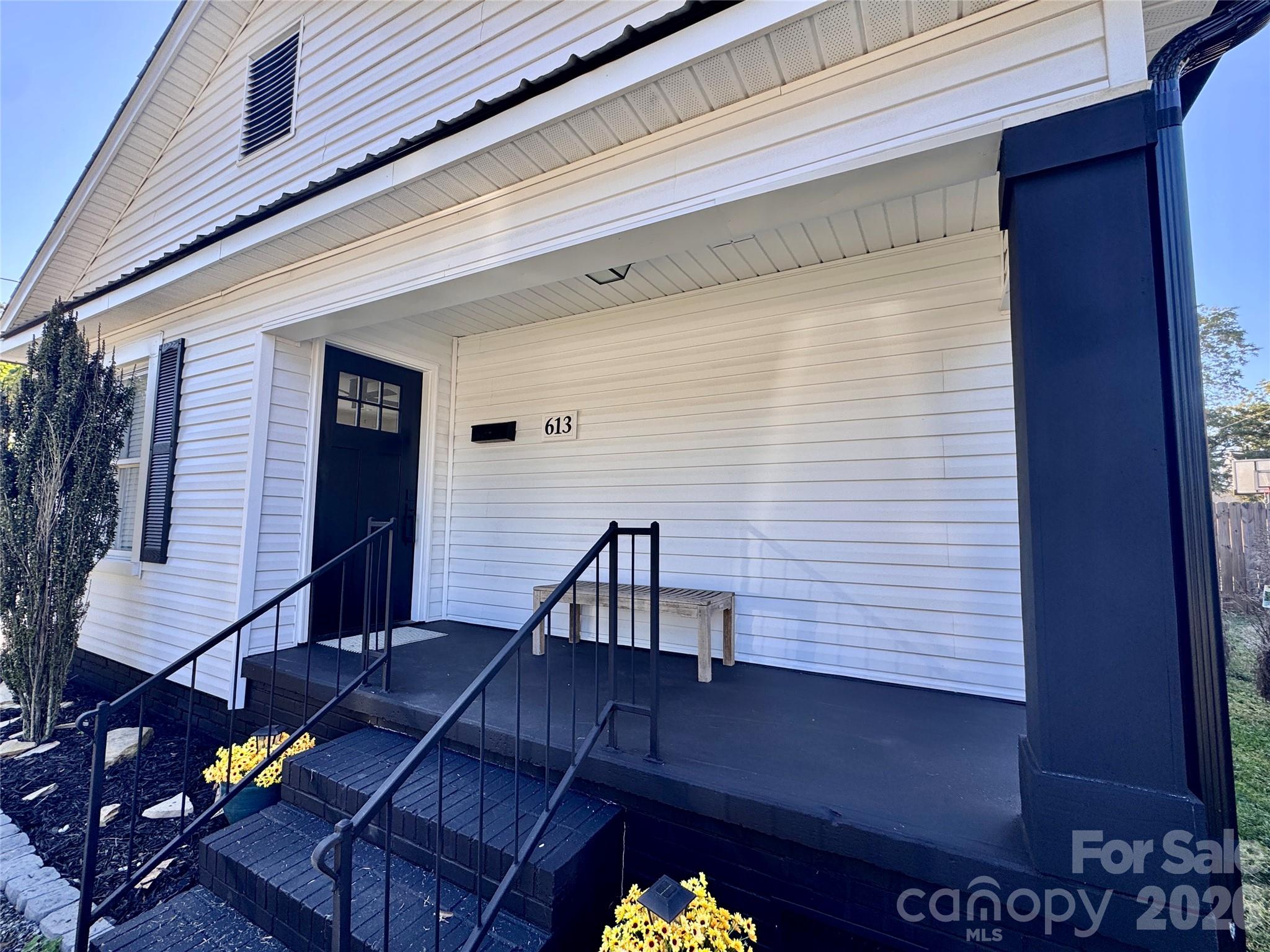 613 Gum Street