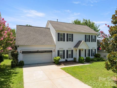Photo of 5782 Dove Point Drive SW, Concord, NC 28025 (MLS # 4402560)